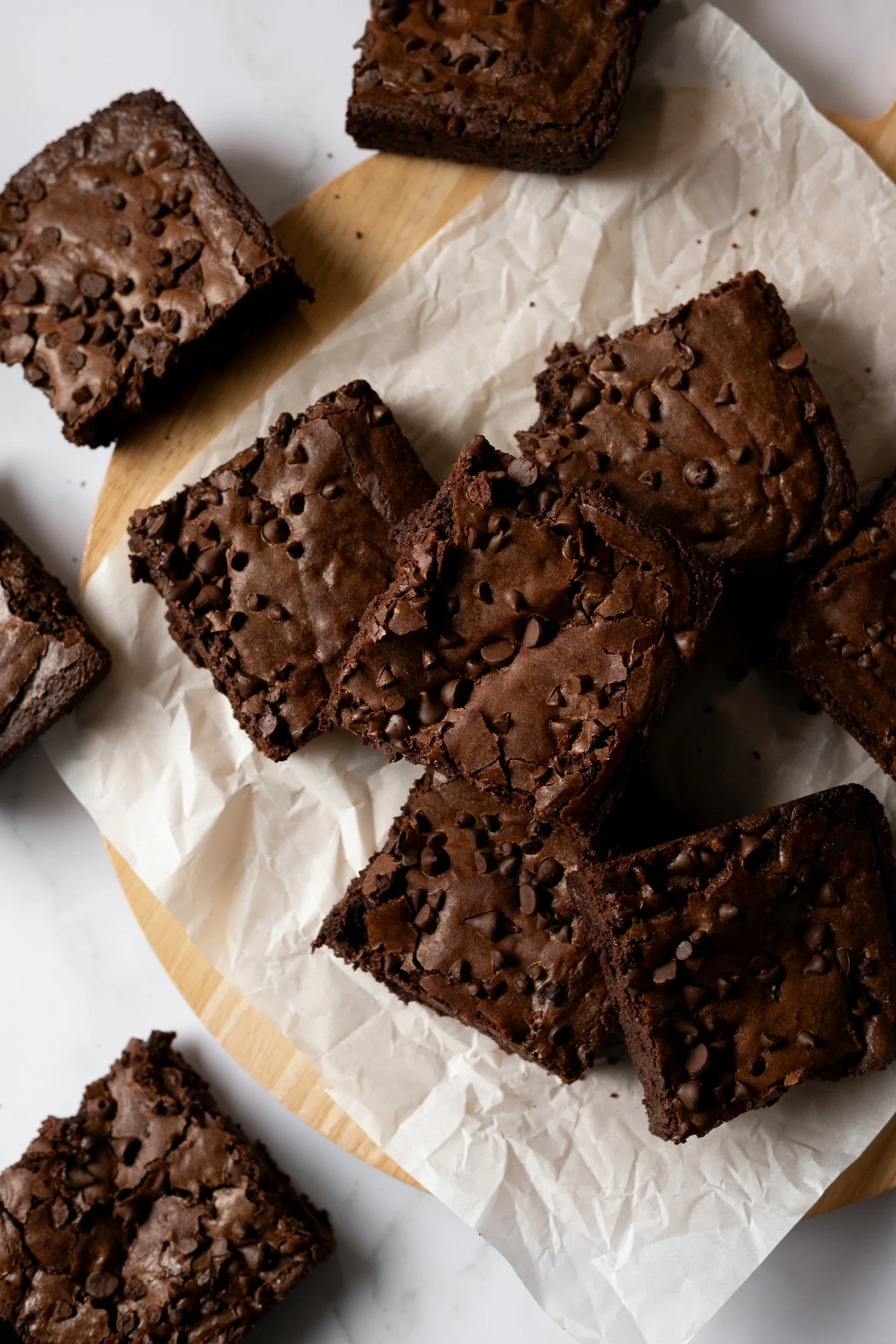 Unlock the Ultimate Fudgy Brownie: Gooey Center & Crackly Top